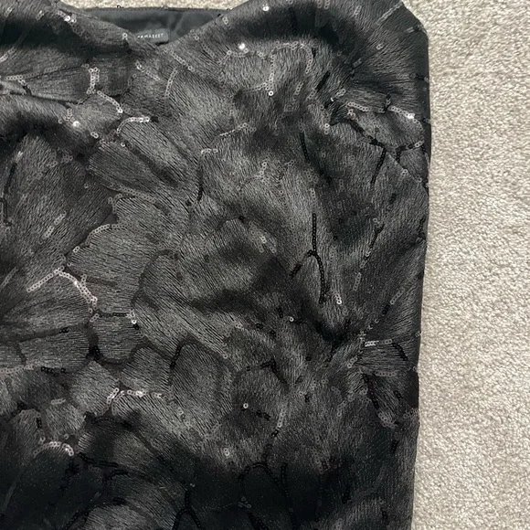 White House Black Market Black Sequin Women's Top - Picture 2 of 7